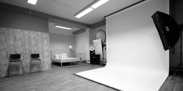 Profesionální focení s italskými fotografy až pro 5 osob: portréty, fashion, rodiny a děti, boudoir či glamour