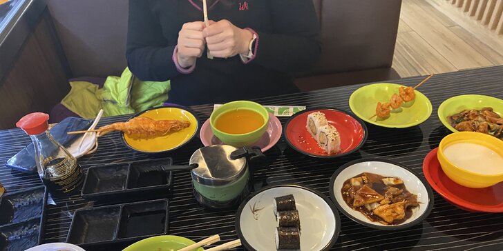 Running sushi v Kyoto v Mladé Boleslavi: sushi, grilované speciality, mořské plody i sladké