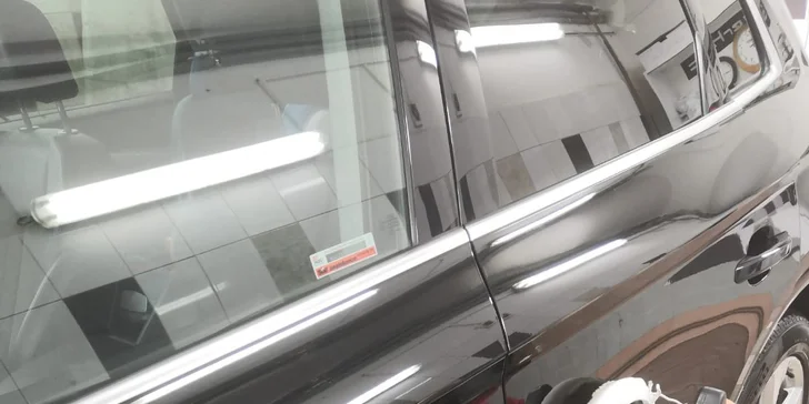 Perfektní péče o o vaše auto: ruční mytí interiéru i exteriéru