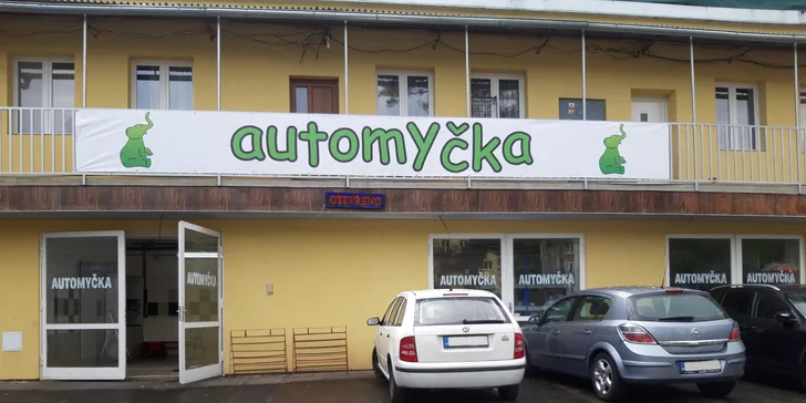 Perfektní péče o o vaše auto: ruční mytí interiéru i exteriéru