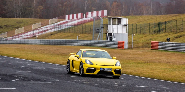 Superrychlá jízda na závodním okruhu v Mostě i Brně: 1–4 kola jako řidič či spolujezdec Porsche GT3 a GT4