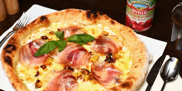 Neapolská pizza z italských surovin: klasické druhy i s tuňákem či lososem