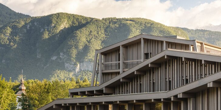Dovolená ve Slovinsku u jezera Bohinj: 4* hotel se snídaní, zahrada a za příplatek wellness