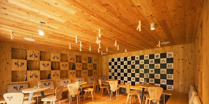 Dovolená ve Slovinsku u jezera Bohinj: 4* hotel se snídaní, zahrada a za příplatek wellness