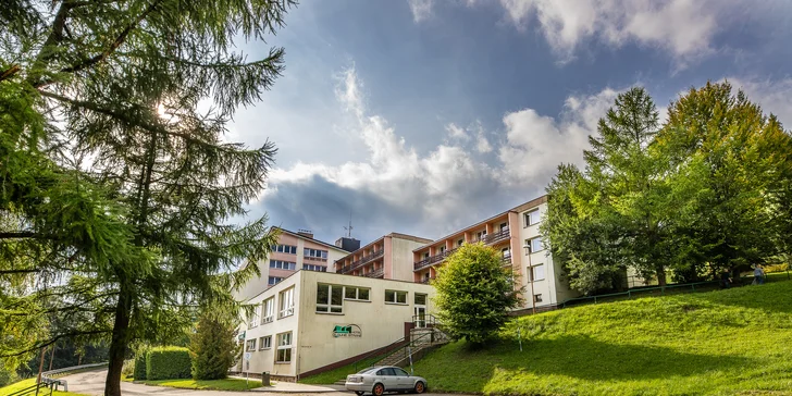 Pobyt v Jeseníkách pro nenáročné: hotel u Dlouhých strání se snídaní