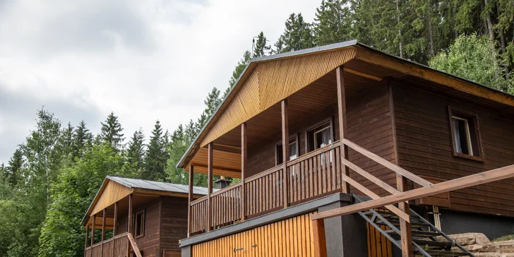 Pro výletníky a otužilce: bungalov či apartmán u lesní plovárny v KRNAPu