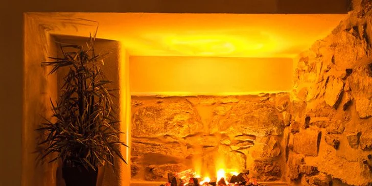 90 minut privátního wellness pro 2: romantika i relax ve vířivce či sauně
