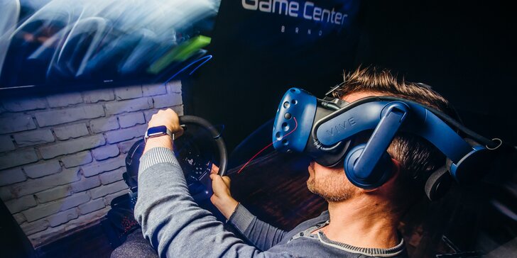 Rallye i bez řidičáku: 15 - 30 minut na závodním simulátoru ve virtuální realitě vč. předstartovní instruktáže
