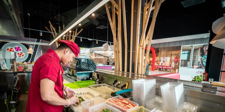 Running sushi v Hradci Králové: 2 hodiny neomezené konzumace asijských pochoutek
