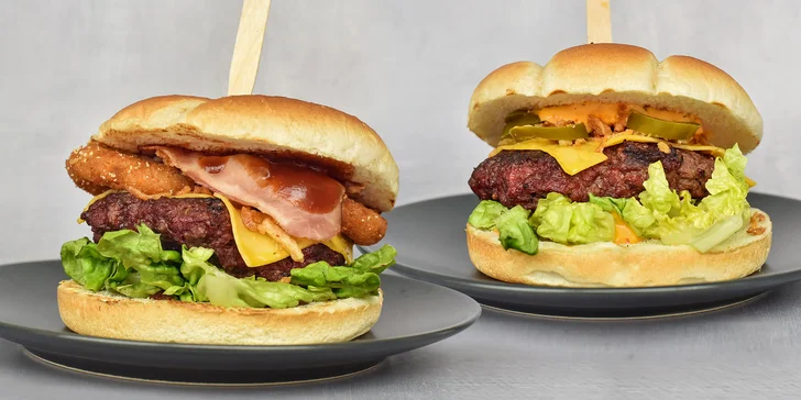 Burger menu pro jednoho nebo dva gurmány: nápoj, hranolky a omáčka