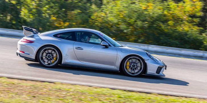 Superrychlá jízda na závodním okruhu v Mostě i Brně: 1–4 kola jako řidič či spolujezdec Porsche GT3 a GT4