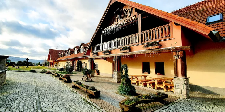 Až 4denní pohoda na koňské farmě u Liberce: snídaně či polopenze, wellness i farmářské zážitky
