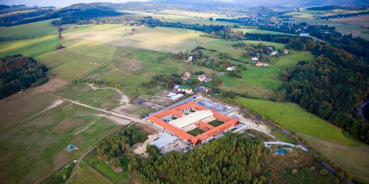 Od podzimu do jara na koňské farmě: Aktivní pobyt s polopenzí i půjčením kol