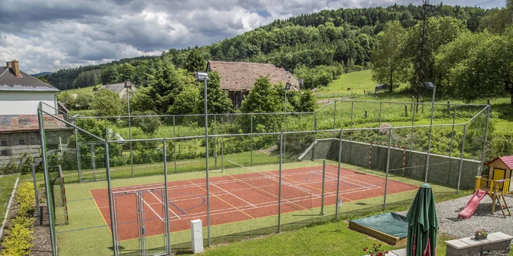 Krásy Jeseníků od léta do podzimu: pobyt se snídaní, wellness i sportovním vyžitím pro pár či rodinu