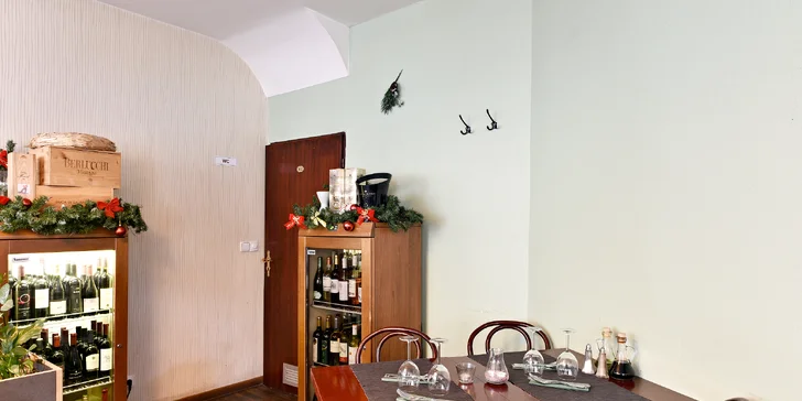 5chodové středomořské menu pro 2 osoby: carpaccio, flank steak, panenka i semifreddo