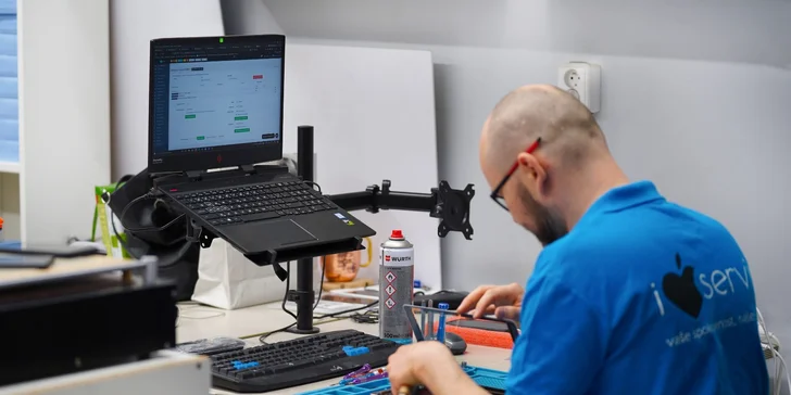 Péče z iLoveServis o mobil nebo tablet: čištění, voděodolnost nebo nová baterie