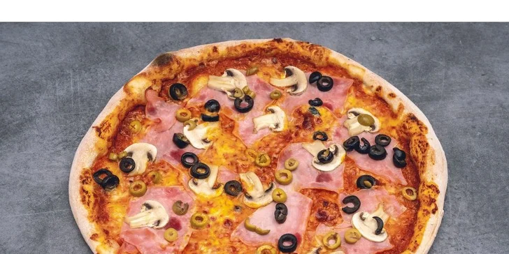 Jedna nebo dvě pizzy dle výběru z Pizza Bombastica: sýrová, šunková i pálivá s jalapeños