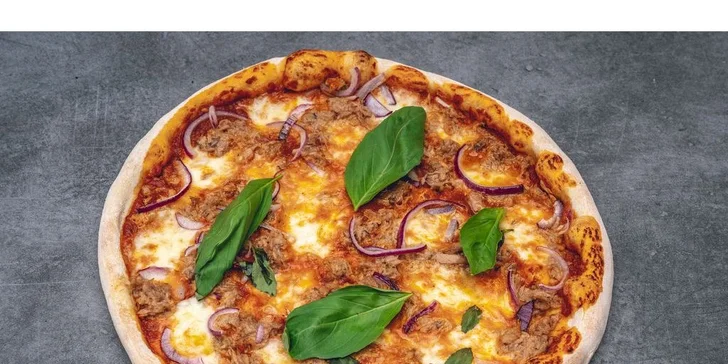 Jedna nebo dvě pizzy dle výběru z Pizza Bombastica: sýrová, šunková i pálivá s jalapeños