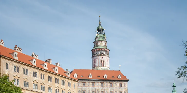 Projeďte se na voru centrem Českého Krumlova: plavby od května do srpna