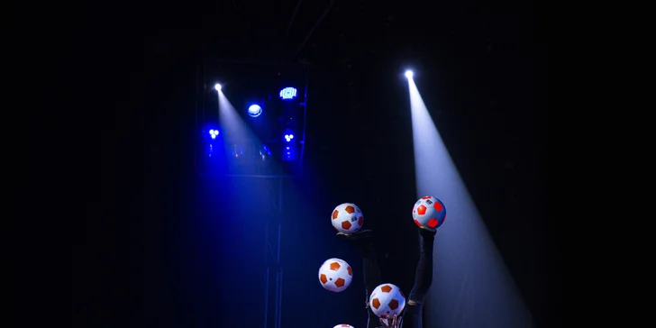 Hurá do Cirkusu Humberto na zbrusu novou show: akrobati, klauni i exotická zvířata v Praze