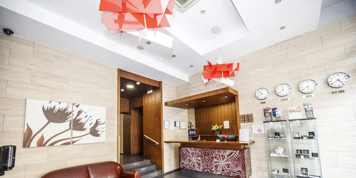 Pobyt v luxusním 4* hotelu u Václavského náměstí: strava, projižďka městem i privátní wellness