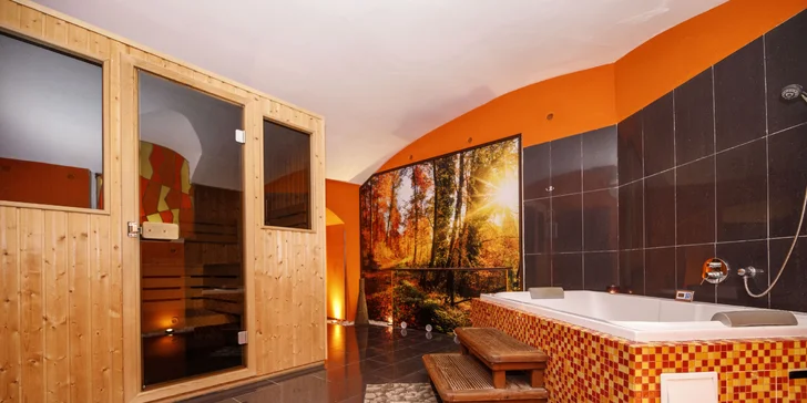 Pobyt v luxusním 4* hotelu u Václavského náměstí: strava, projižďka městem i privátní wellness