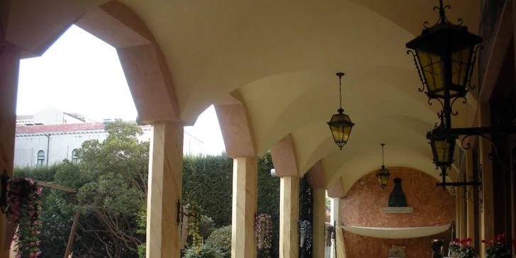Elegantní 3* hotel v centru Benátek u Canal Grande: snídaně a dítě s 50% slevou