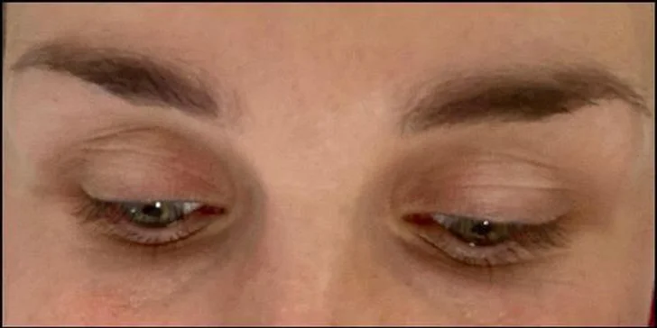 Pro svůdný a krásný pohled: lash lifting řas, laminace obočí s barvením či prodloužení 2D–5D