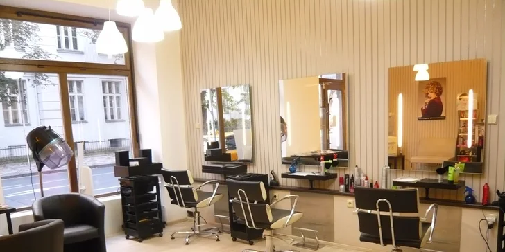 Pro svůdný a krásný pohled: lash lifting řas a laminace obočí s barvením