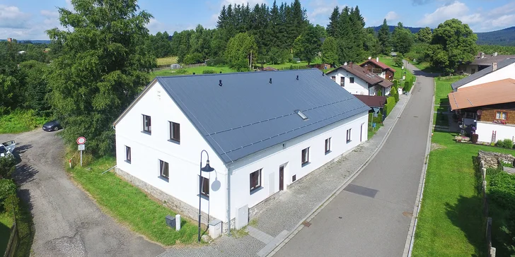 Pohodový pobyt v nově zrekonstruované chalupě na Šumavě: vybavený apartmán až pro 6 osob