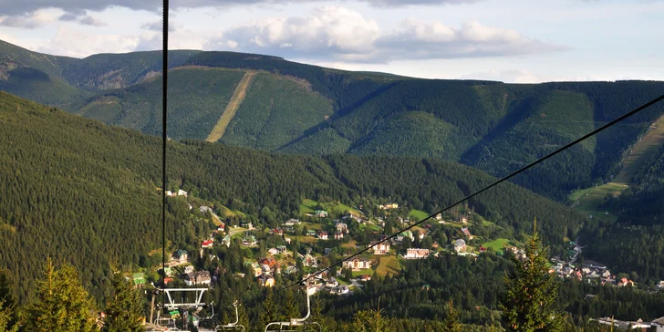 Krkonoše s all inclusive: rodinný pobyt v centru Špindlu s jídlem, pitím i zábavou