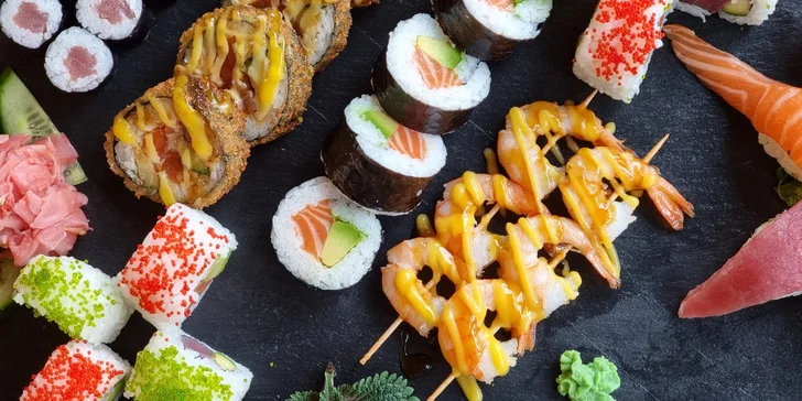 Pestré sety až 64 ks sushi s rybami i zeleninou a k tomu kimchi