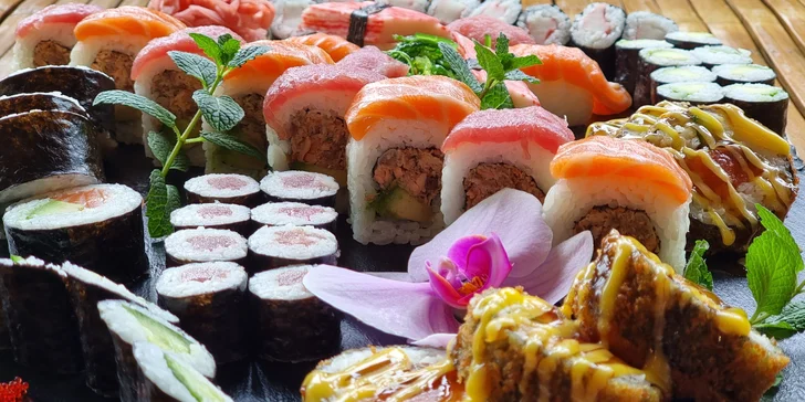 Pestré sety až 64 ks sushi s rybami i zeleninou a k tomu kimchi