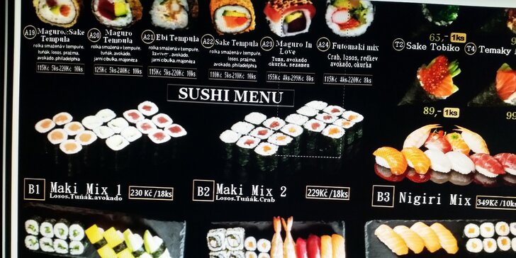 Pestré sushi sety s sebou: 24 ks nebo až 81 kousků i s polévkou a salátem