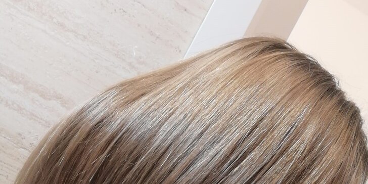 Vraťte vlasům život: dámský střih, výživa, melír či barvení pro všechny délky vlasů
