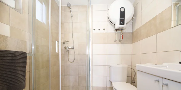 Až 8denní pobyt přímo u Lipna: vířivka, pokoj, bungalov či apartmán nebo chatka
