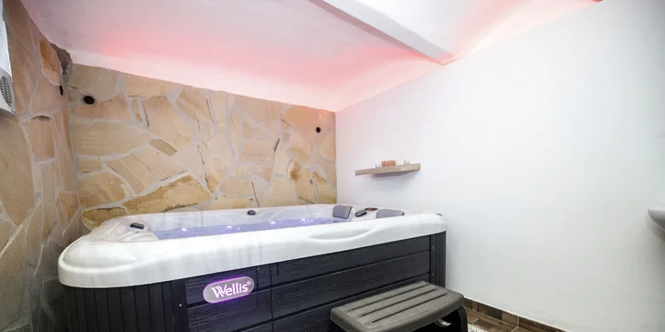 Až 8denní pobyt přímo u Lipna: vířivka, pokoj, bungalov či apartmán nebo chatka