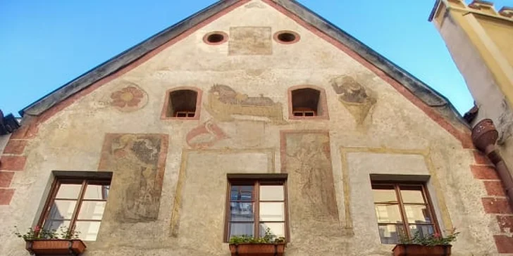 Romance uprostřed Českého Krumlova: pobyt se snídaněmi a lahví prosecca