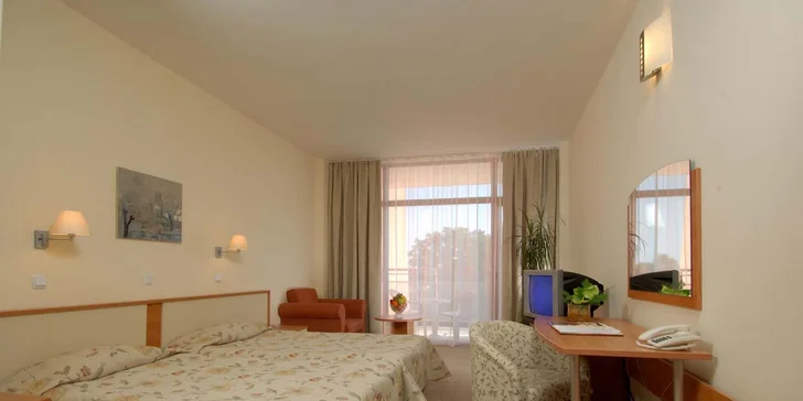 Dovolená v Bulharsku: hotel přímo u pláže a all inclusive program, na přání i letenky