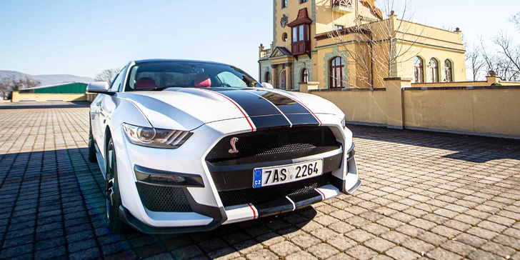 Zapůjčení Fordu Mustang na 24 nebo 48 hodin i celý víkend