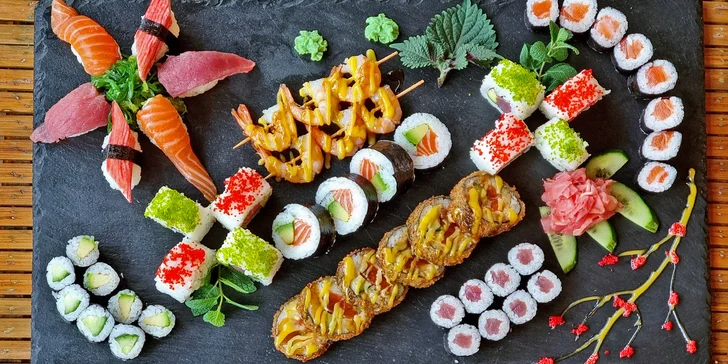 Pestré sety až 64 ks sushi s rybami i zeleninou a k tomu kimchi