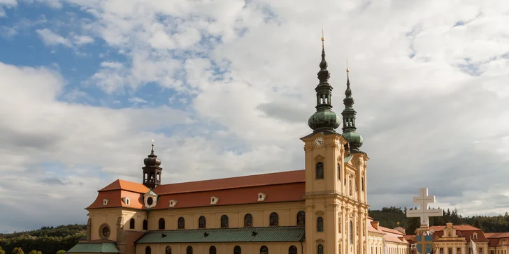 Nezapomeňte se vypravit na výlety po okolí. Čeká vás třeba Velehrad. 