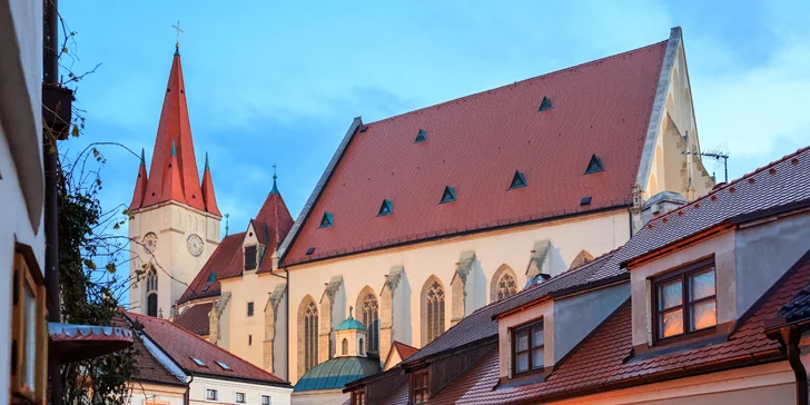 Pobyt se snídaní i degustací vína ve vinném sklepě ve Znojmě