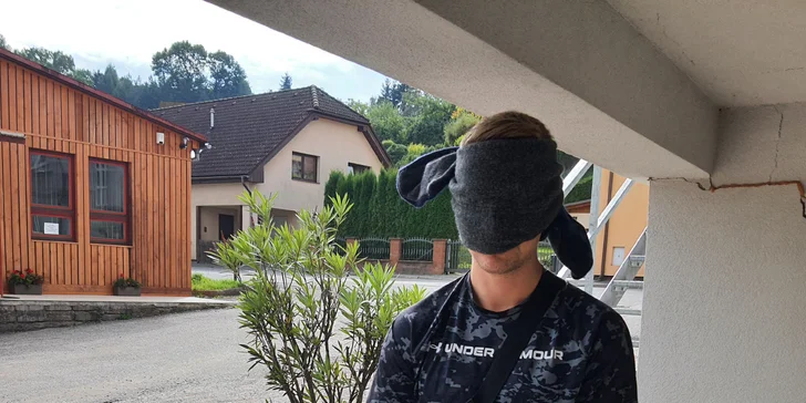 Noční úniková hra pro jednotlivce i skupiny: poraďte si po vysazení na neznámém místě