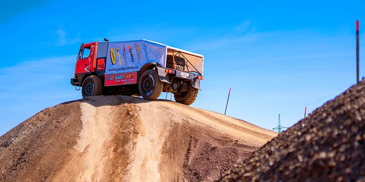 15–60 minut adrenalinová jízda s Dakarským speciálem Tatra 815 4x4