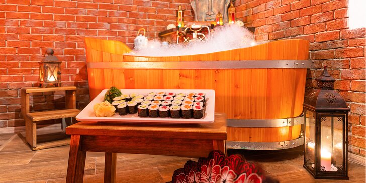 Jasmínová koupel nebo i sauna a sushi set pro zamilovaný pár v Pivních a vinných lázních Stodolní