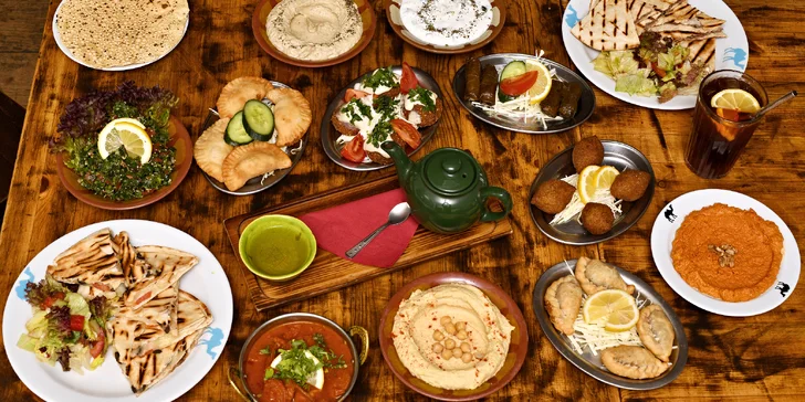 Libanonské all you can eat i mix kebabů v Klubu cestovatelů až pro 4 osoby