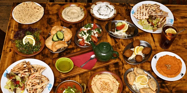 Libanonské all you can eat i mix kebabů v Klubu cestovatelů až pro 4 osoby