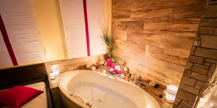 90 minut něžného soukromí: wellness balíček i s peelingem pro pár