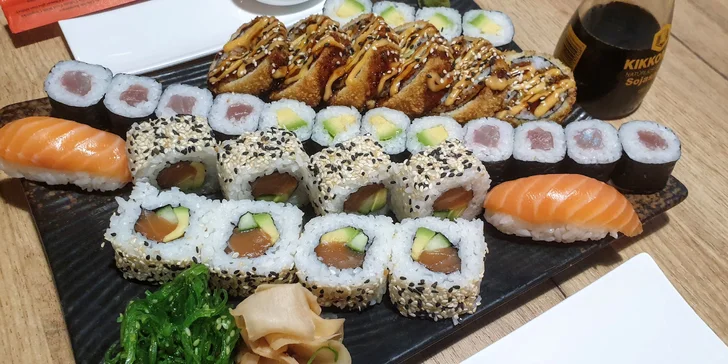 Asie v centru Olomouce: 32 ks sushi s lososem, tuňákem, okurkou i avokádem